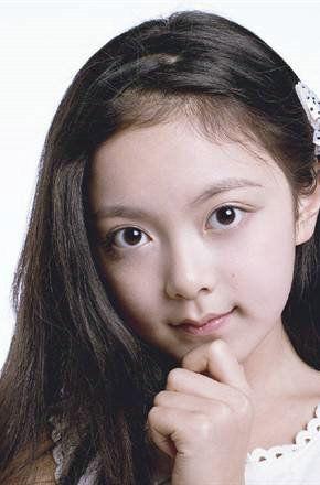 庄涵云个人资料,才华横溢的艺术家，人生轨迹与艺术成就的完美融合